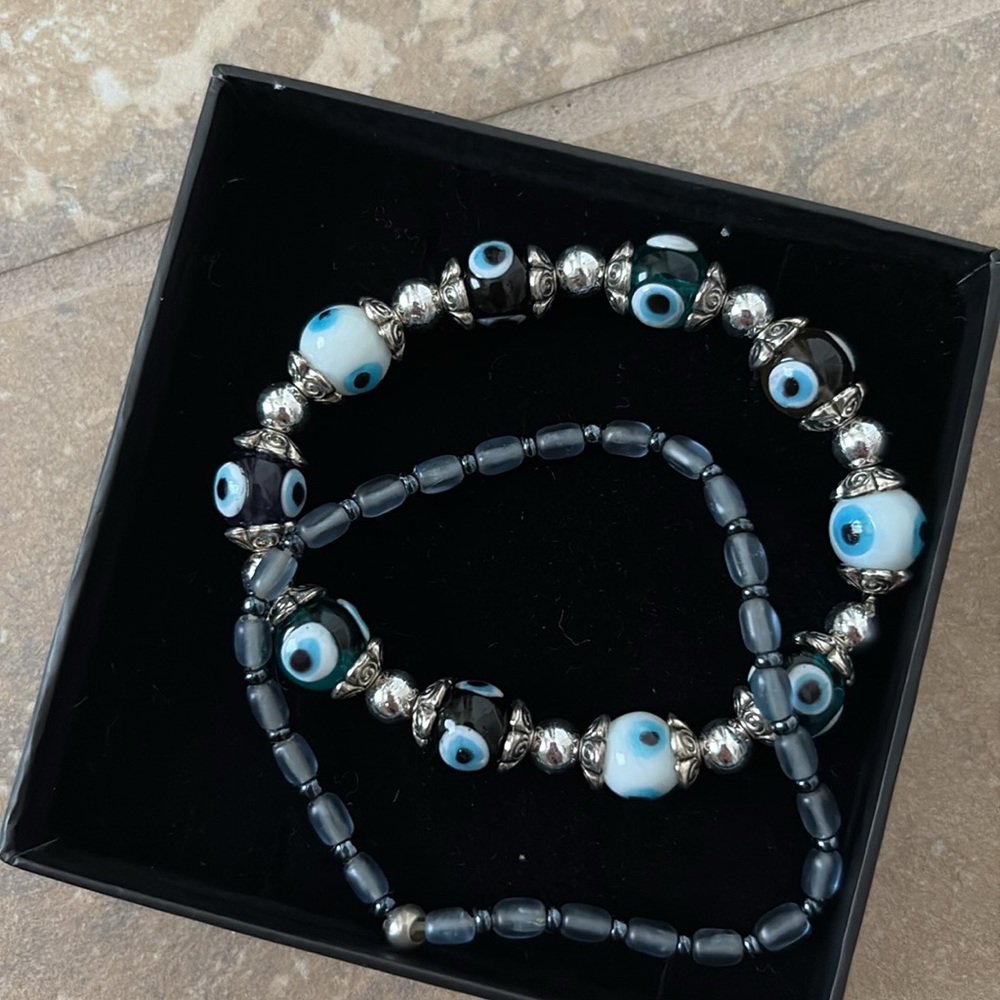 New Evil Eye & Blue Beaded Stretch Bracelet – Trendy, Casual Chic boho